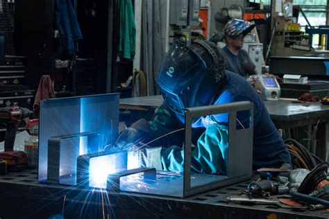 what can i do with a metal fabricating degree|qualifications for metal fabricators.